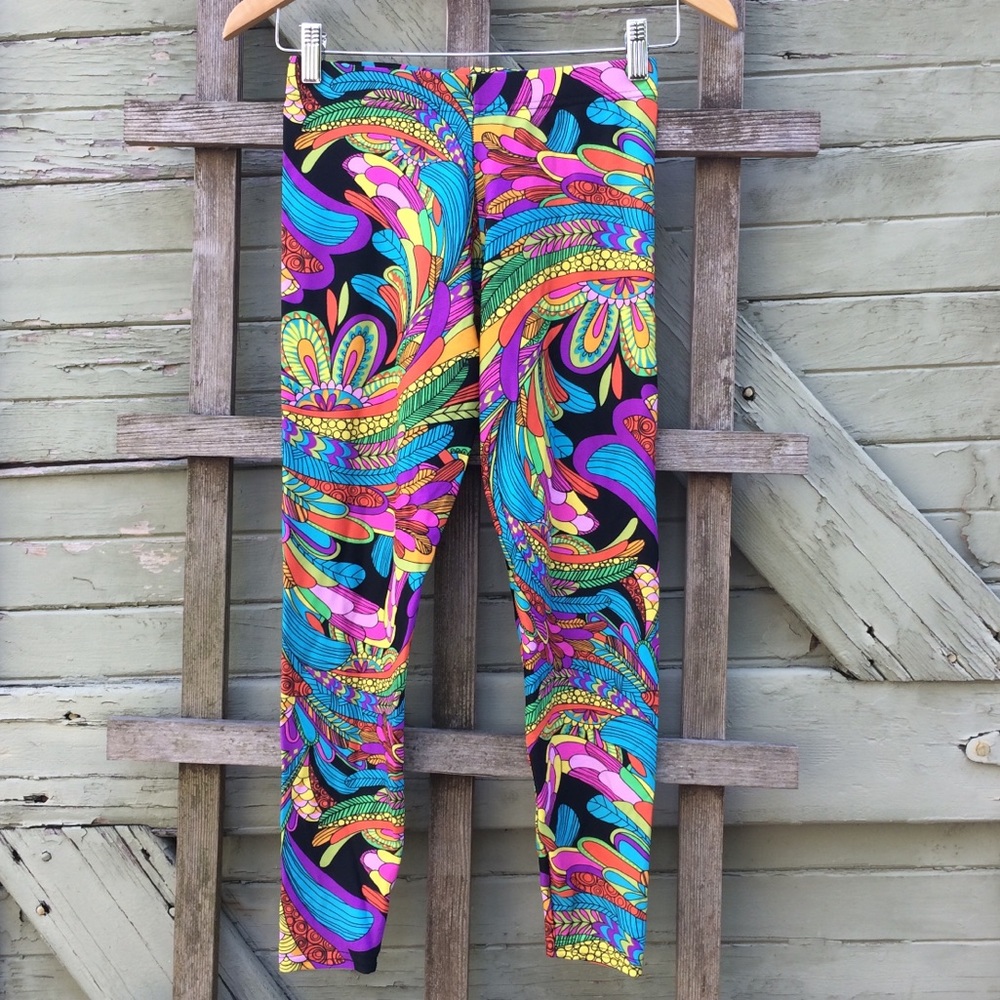Vibrant Leggings-Made in USA - Picture 3 of 5